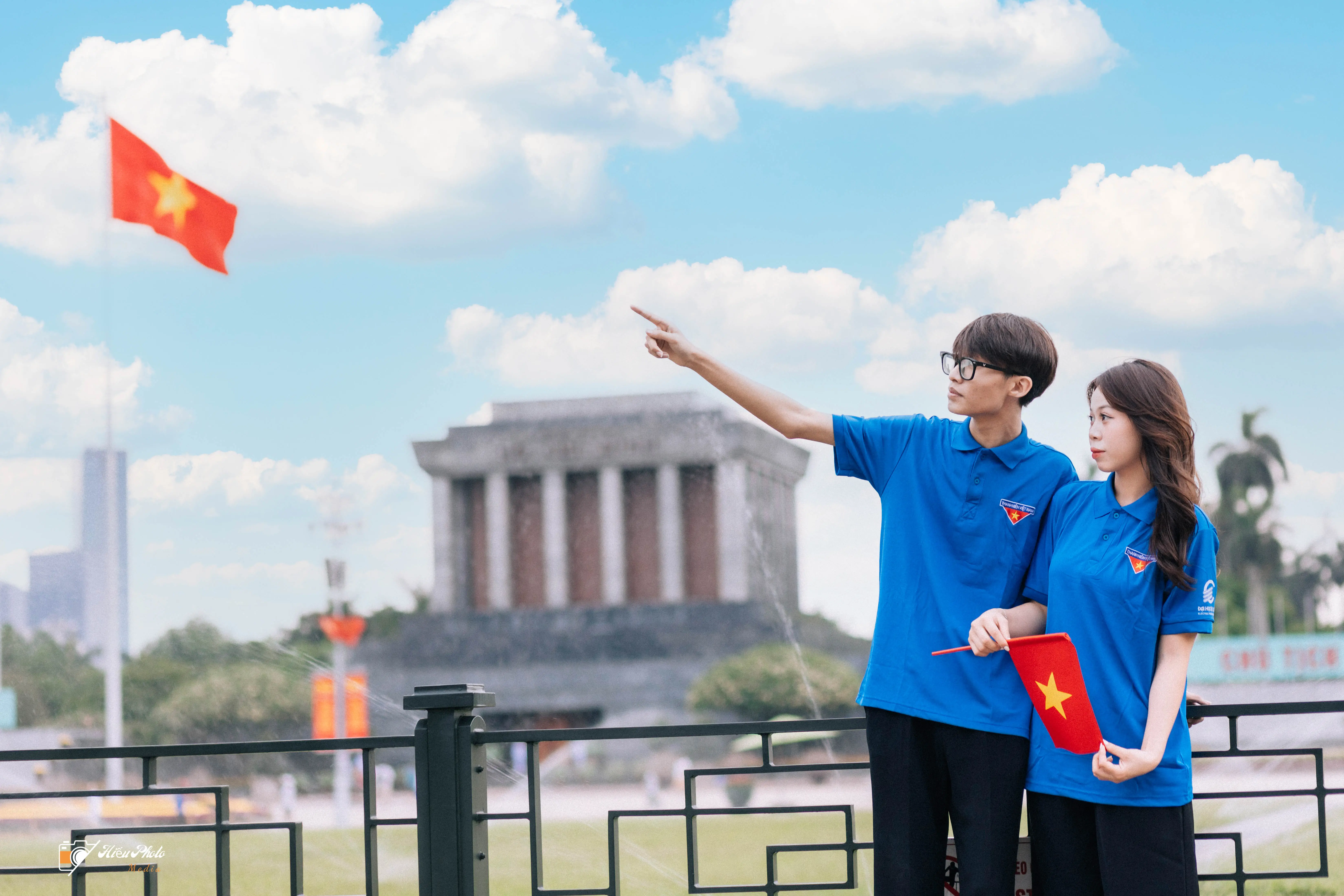 Hà Nội, hoa và em
